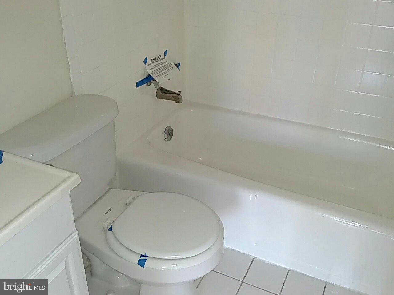 533 Summit Hall Road Gaithersburg, MD 20877 - Photo 12 of 14 Bath
