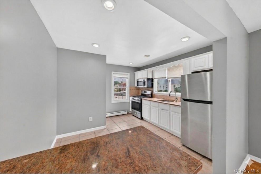 86 Remsen Avenue Hempstead, NY 11550 - Photo 9 of 33