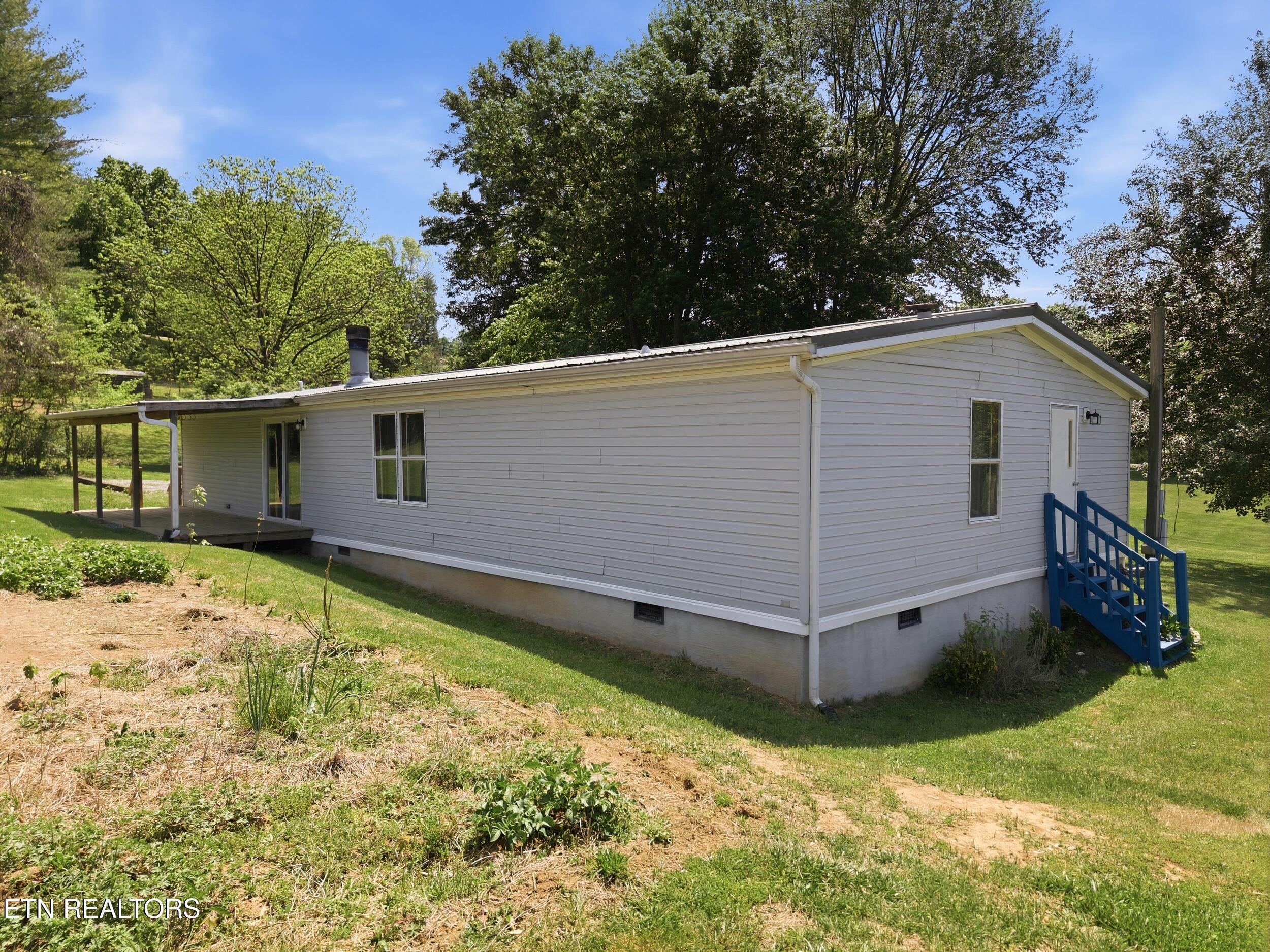 95 Lee Shirley Road Greenback, TN 37742 - Photo 8 of 54 95_Lee_Shirley_Rd_0008