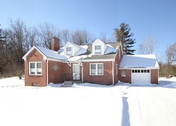 405 Mountain Road Holyoke, MA 01040 - Photo 1 of 21