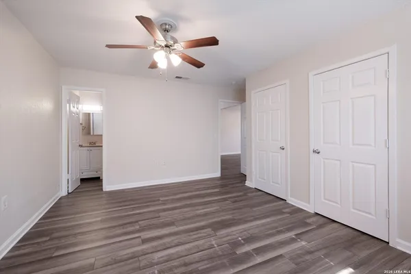 $1,575 | 7809 Hollow Oak, Live Oak, TX 78233