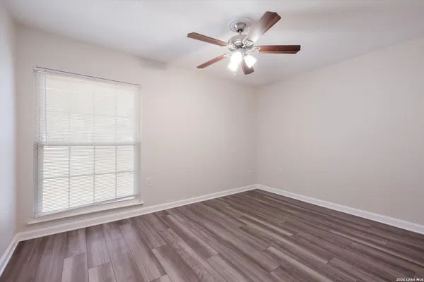 $1,575 | 7809 Hollow Oak, Live Oak, TX 78233