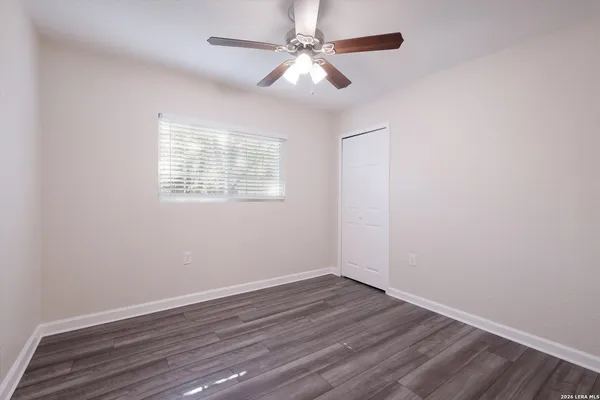 $1,575 | 7809 Hollow Oak, Live Oak, TX 78233