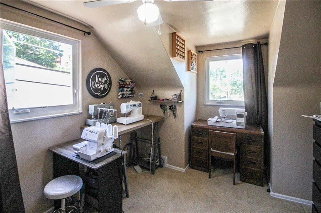 3400 Lockridge Road Pittsburgh, PA 15234 - Photo 16 of 26 Gallery Image 16