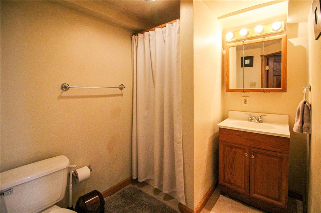 3400 Lockridge Road Pittsburgh, PA 15234 - Photo 20 of 26 Gallery Image 20