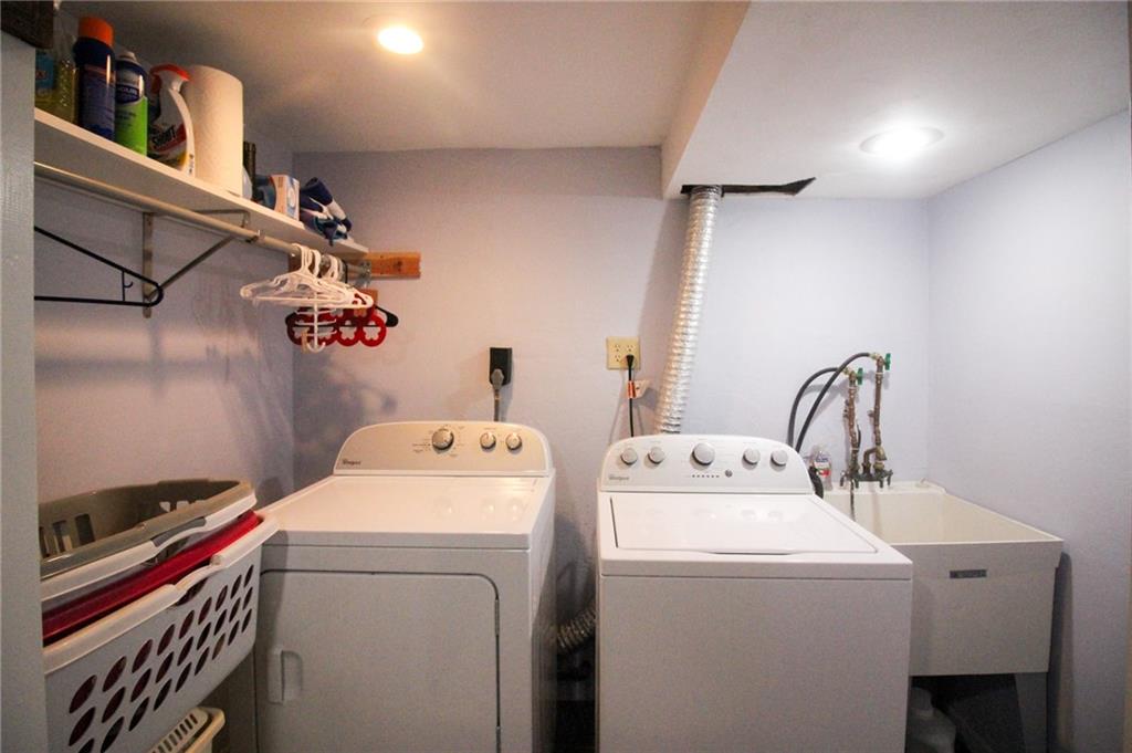 3400 Lockridge Road Pittsburgh, PA 15234 - Photo 21 of 26 Gallery Image 21