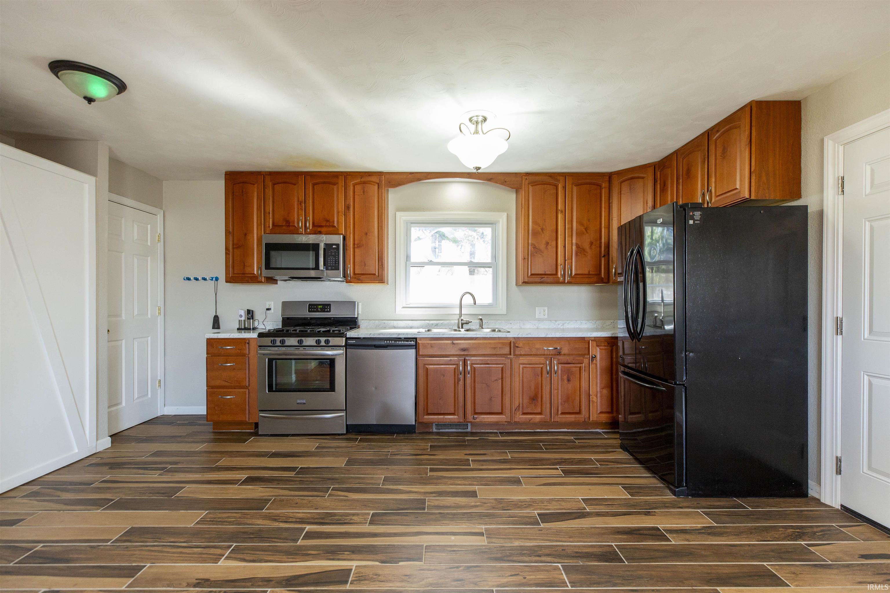 13780 Day Road Mishawaka, IN 46545 - Photo 8 of 33 Gallery Image 8
