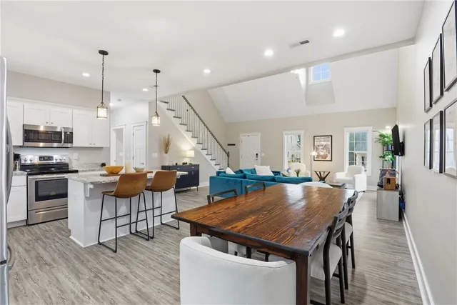 $350,000 | 103 West Chestnut Court, Central, SC 29630