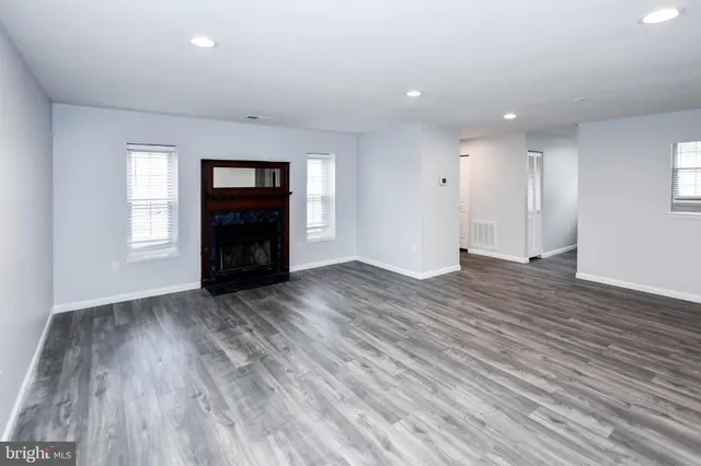 $1,950 | 7316 Cipriano Springs Drive, Unit 7316, Greenbelt, MD 20770