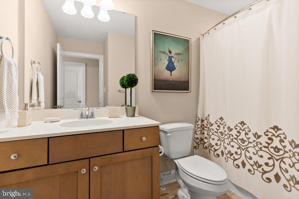 31277 Temple Road Lewes, DE 19958 - Photo 28 of 46 Full Bathroom for 2nd floor Suite
