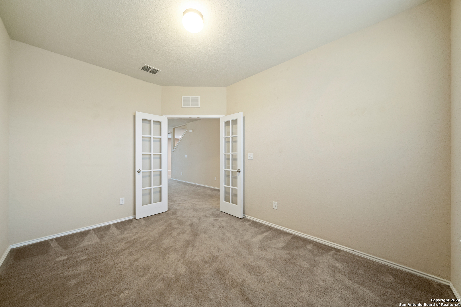 2415 Camberly View Converse, TX 78109 - Photo 7 of 30