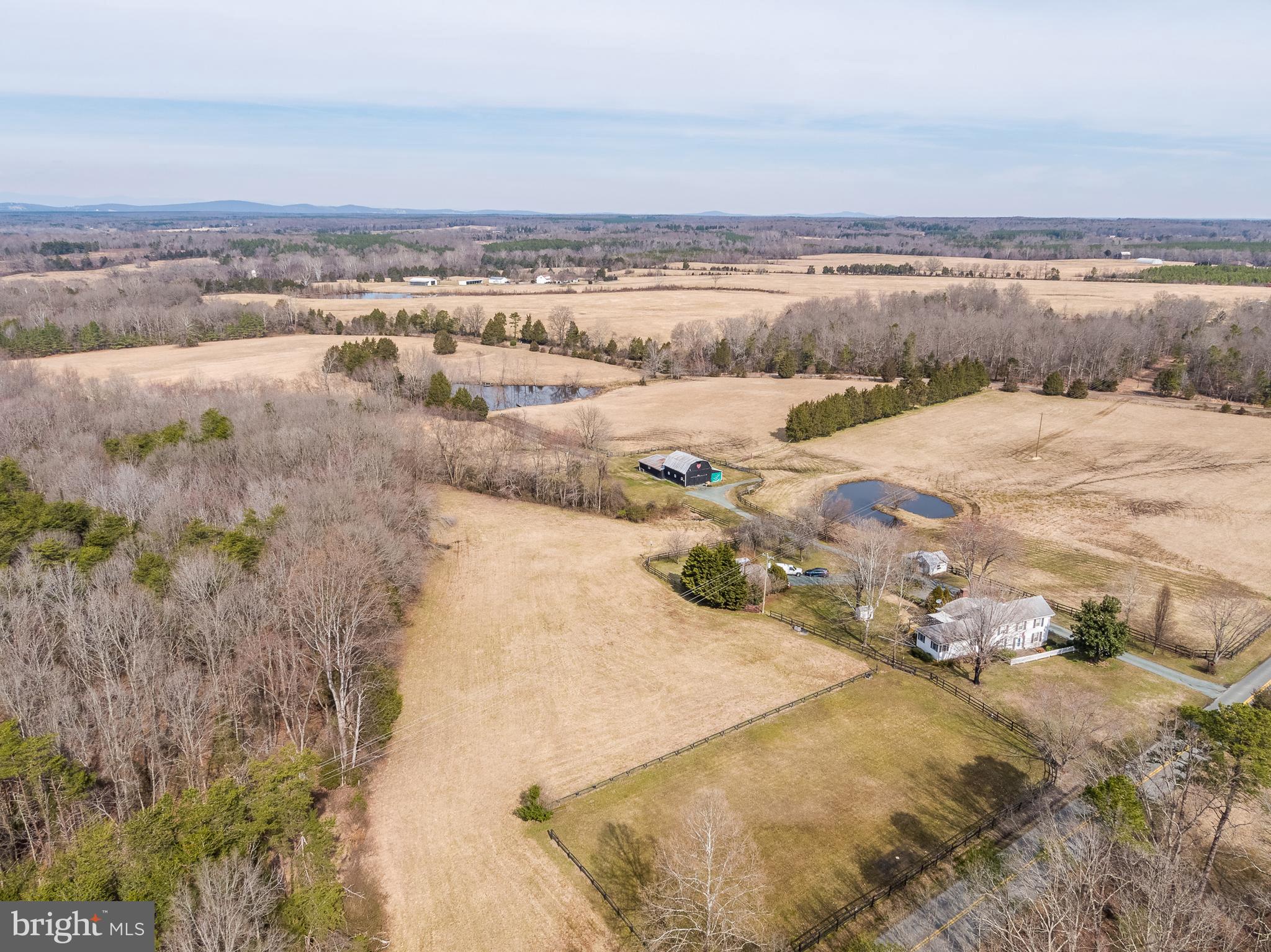 7303 Poindexter Road Louisa, VA 23093 - Photo 4 of 113 Gallery Image 4