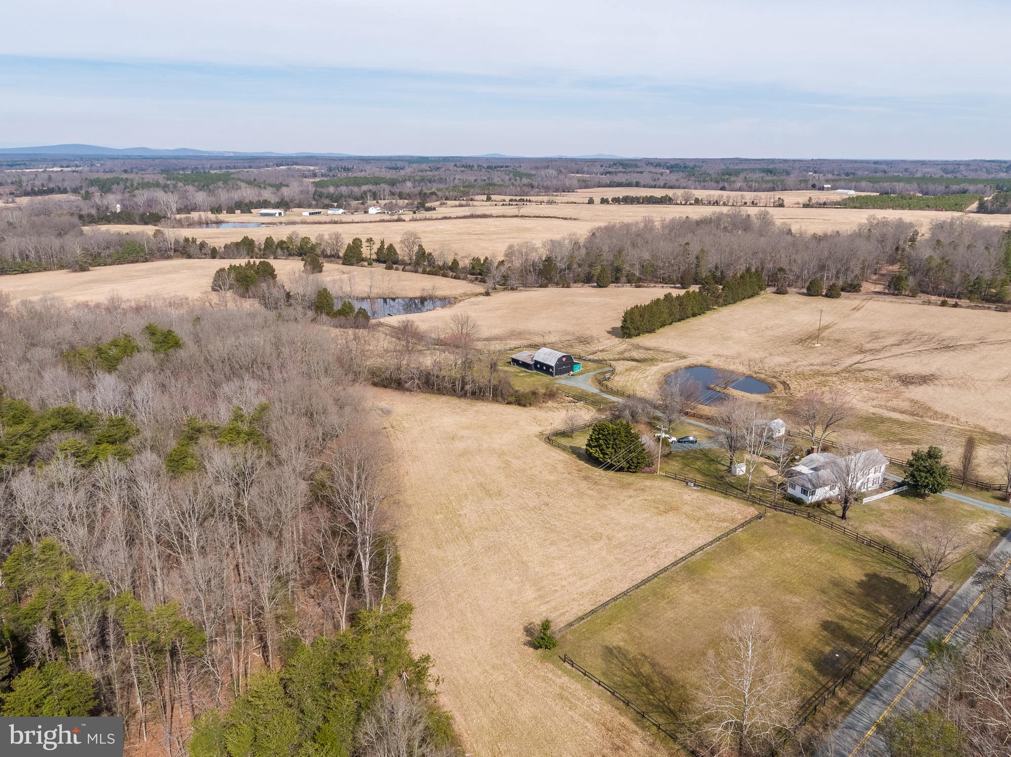 7303 Poindexter Road Louisa, VA 23093 - Photo 5 of 113 Gallery Image 5