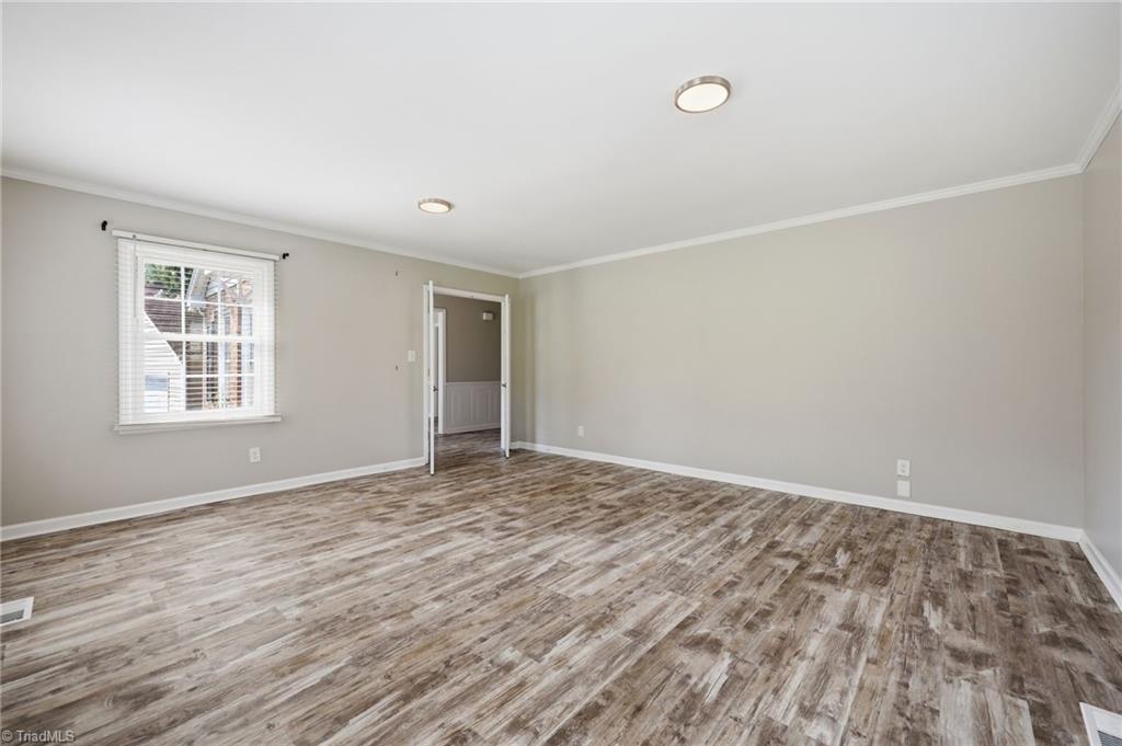 314 Canterbury Road High Point, NC 27262 - Photo 5 of 37