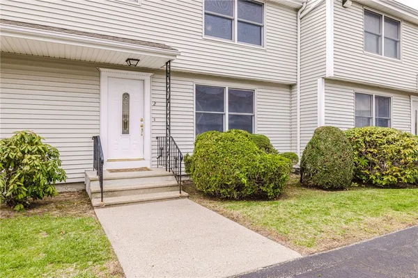 $299,000 | 9 Morrill Lane, Unit 6, North Providence, RI 02904