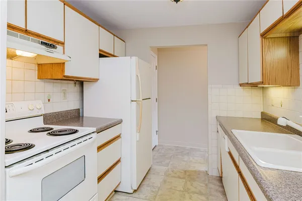 $299,000 | 9 Morrill Lane, Unit 6, North Providence, RI 02904