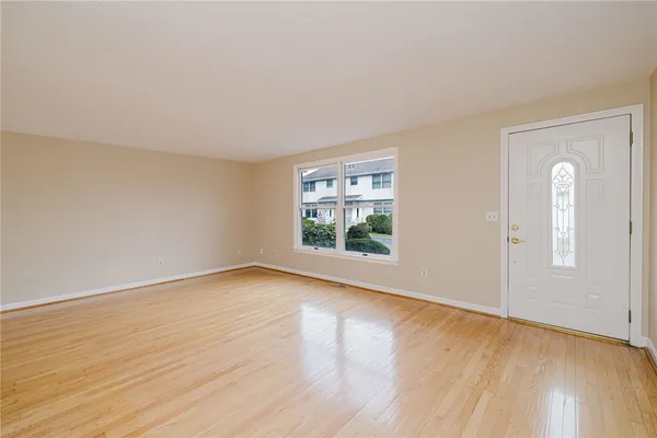 $299,000 | 9 Morrill Lane, Unit 6, North Providence, RI 02904