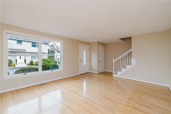 $299,000 | 9 Morrill Lane, Unit 6, North Providence, RI 02904