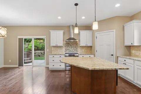 $699,900 | 6679 South Chickahauk Trail, Middleton, WI 53562