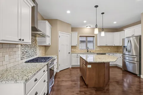 $699,900 | 6679 South Chickahauk Trail, Middleton, WI 53562