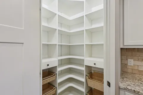 $699,900 | 6679 South Chickahauk Trail, Middleton, WI 53562