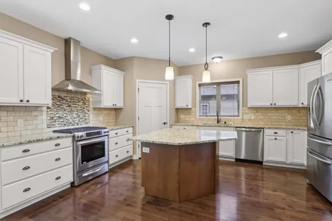 $699,900 | 6679 South Chickahauk Trail, Middleton, WI 53562