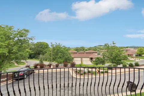 $699,900 | 6679 South Chickahauk Trail, Middleton, WI 53562