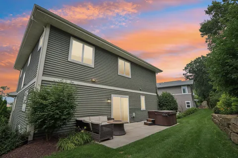 $699,900 | 6679 South Chickahauk Trail, Middleton, WI 53562