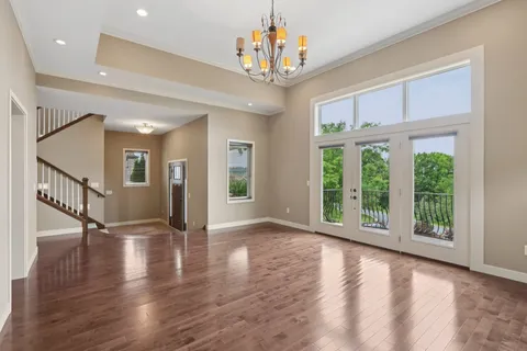 $699,900 | 6679 South Chickahauk Trail, Middleton, WI 53562