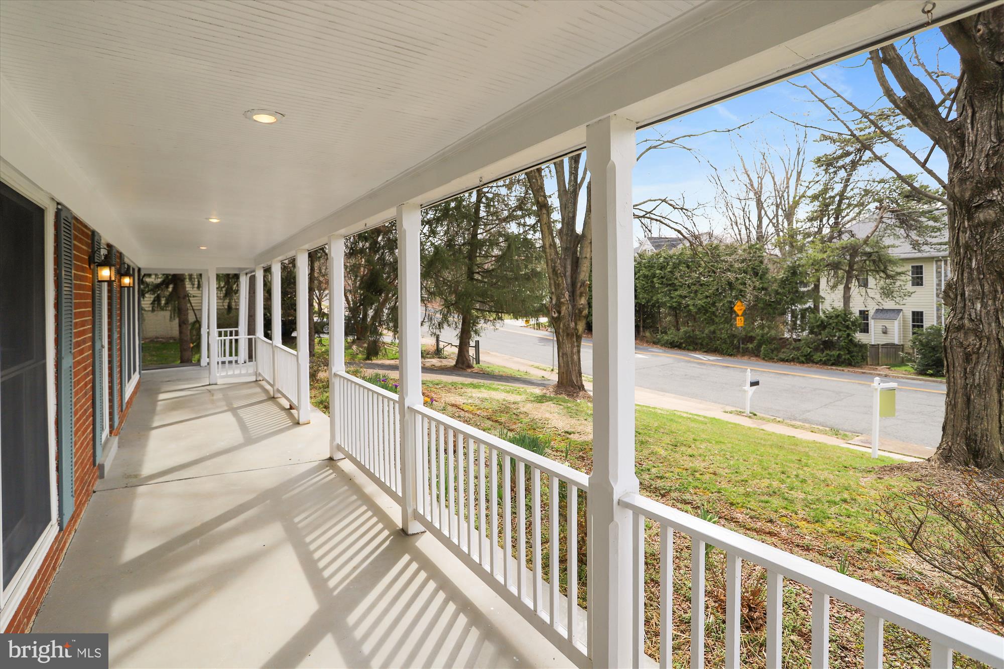 1821 Birch Road McLean, VA 22101 - Photo 3 of 54 Front Porch