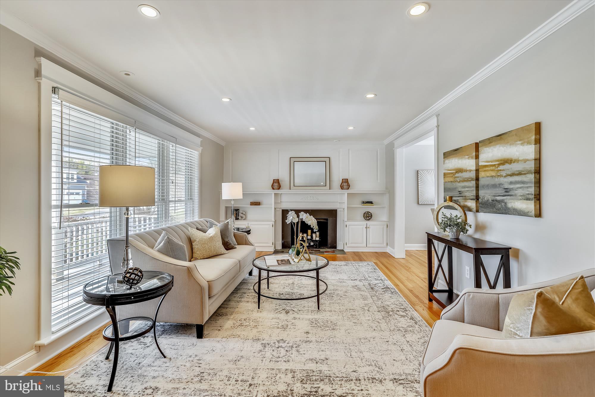 1821 Birch Road McLean, VA 22101 - Photo 7 of 54 Living Room