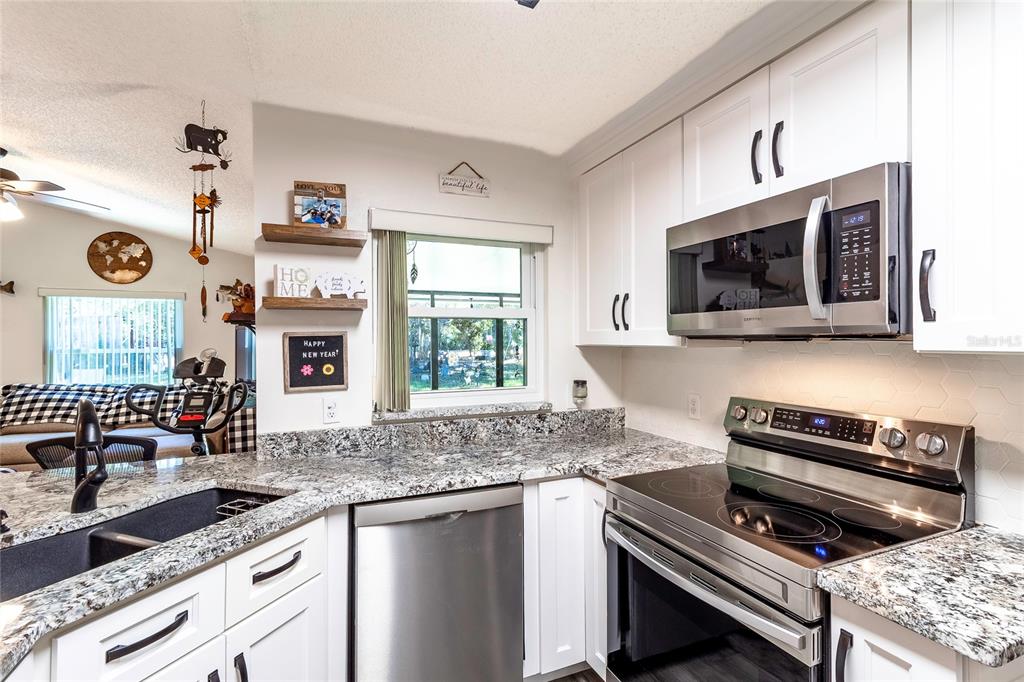 17 Sackett Road DeBary, FL 32713 - Photo 9 of 40