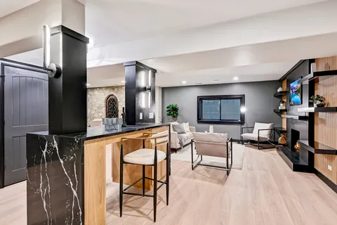 $1,699,000 | 24 East 57th Street, Hinsdale, IL 60521