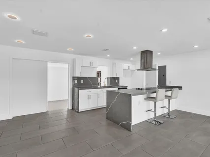 $529,000 | 5710 Southwest 54th Court, Davie, FL 33314