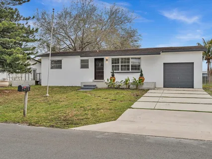 $529,000 | 5710 Southwest 54th Court, Davie, FL 33314