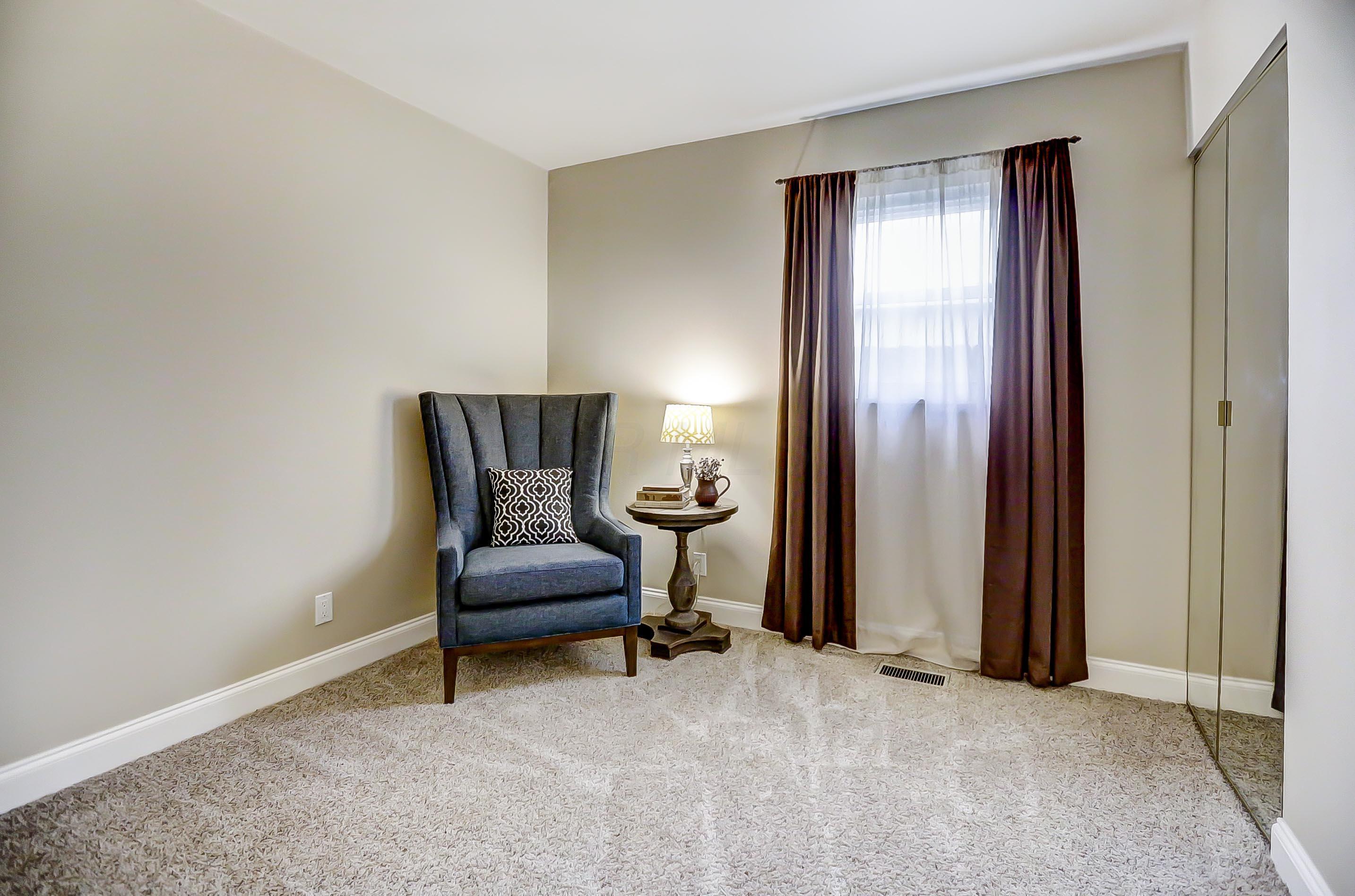 210 Regents Road Columbus, OH 43230 - Photo 20 of 26 Gallery Image 20