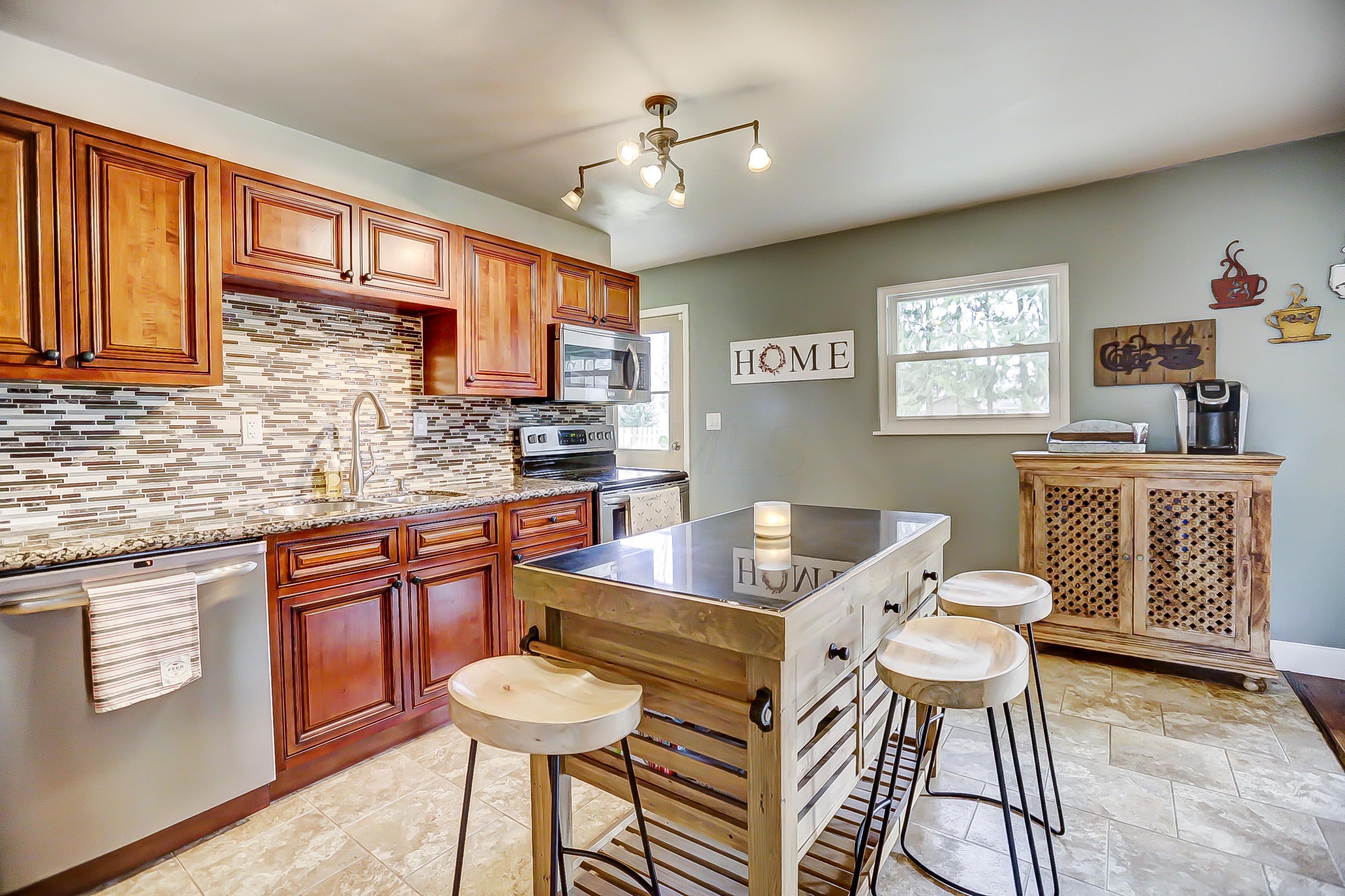 210 Regents Road Columbus, OH 43230 - Photo 7 of 26 Gallery Image 7