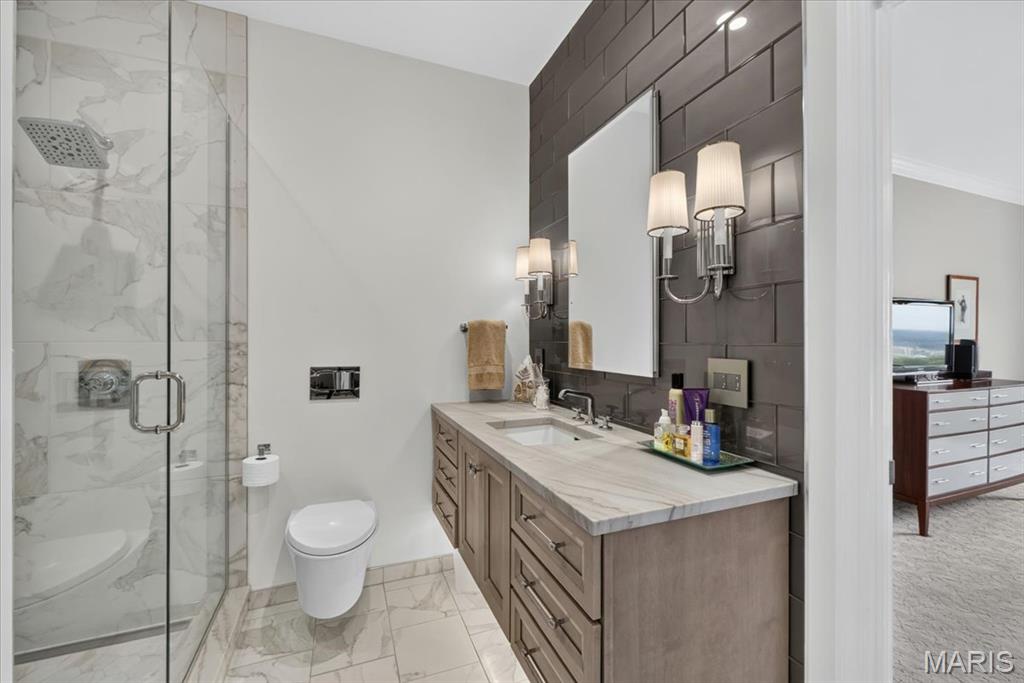 816 South Hanley Road, Unit 15B Clayton, MO 63105 - Photo 28 of 48