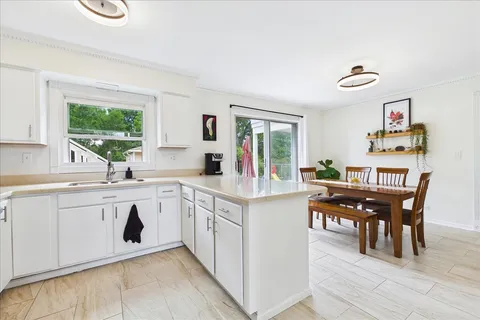 $595,000 | 3425 Harris Drive, Northbrook, IL 60062