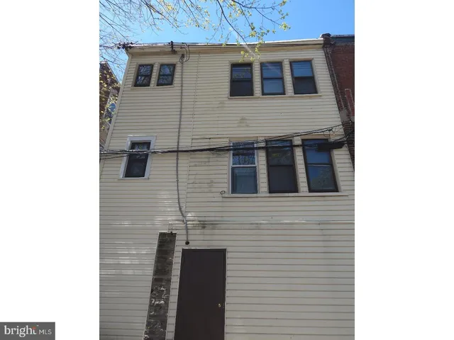 a side view of a house