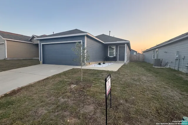 a house view with a outdoor space
