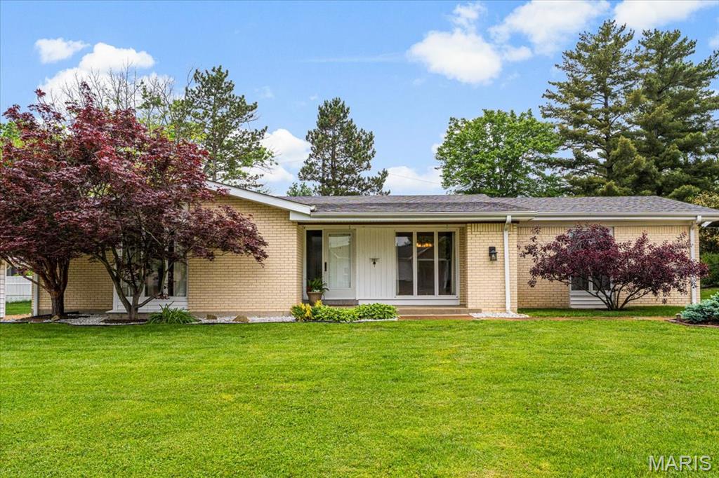 591 Fieldstone Lane Ballwin, MO 63011 - Photo 2 of 43