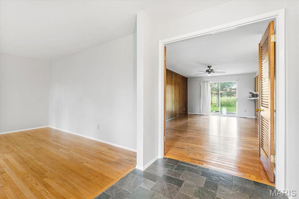 591 Fieldstone Lane Ballwin, MO 63011 - Photo 4 of 43