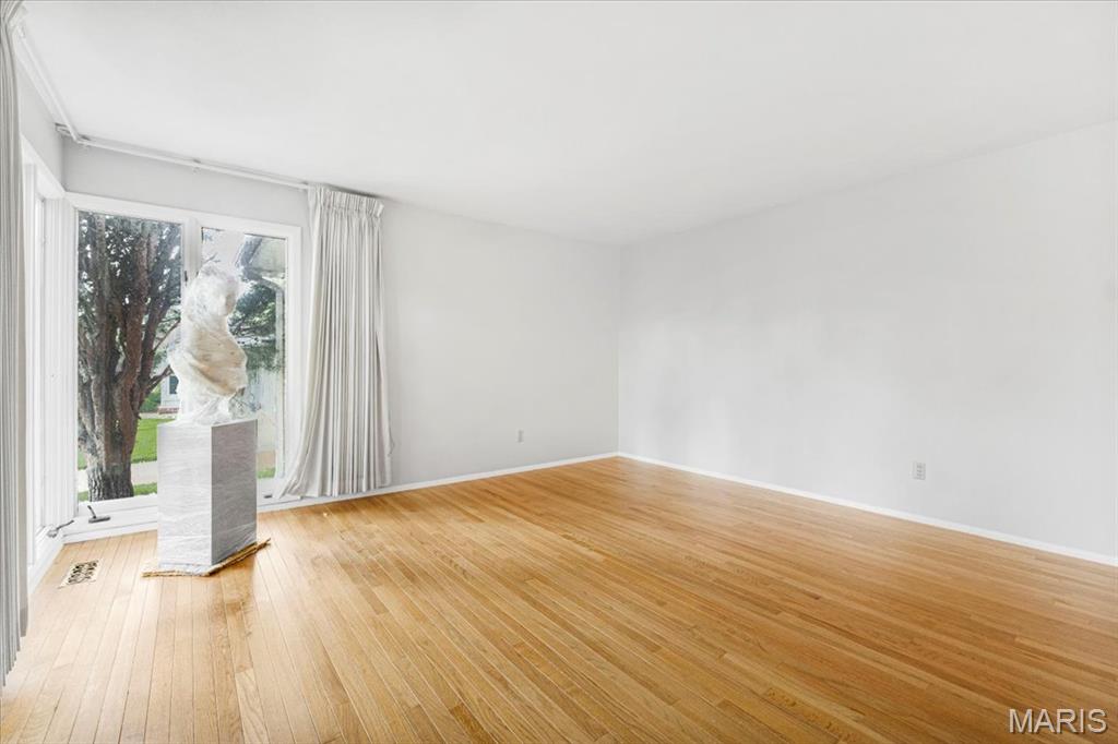 591 Fieldstone Lane Ballwin, MO 63011 - Photo 7 of 43