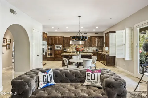 $1,895,000 | 9488 East Canyon View Road, Scottsdale, AZ 85255