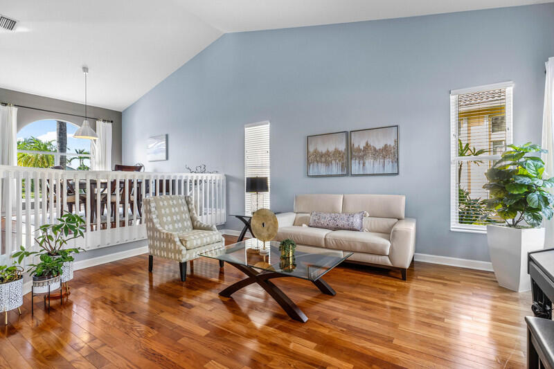 10672 St Thomas Drive Boca Raton, FL 33498 - Photo 6 of 45 Living Room