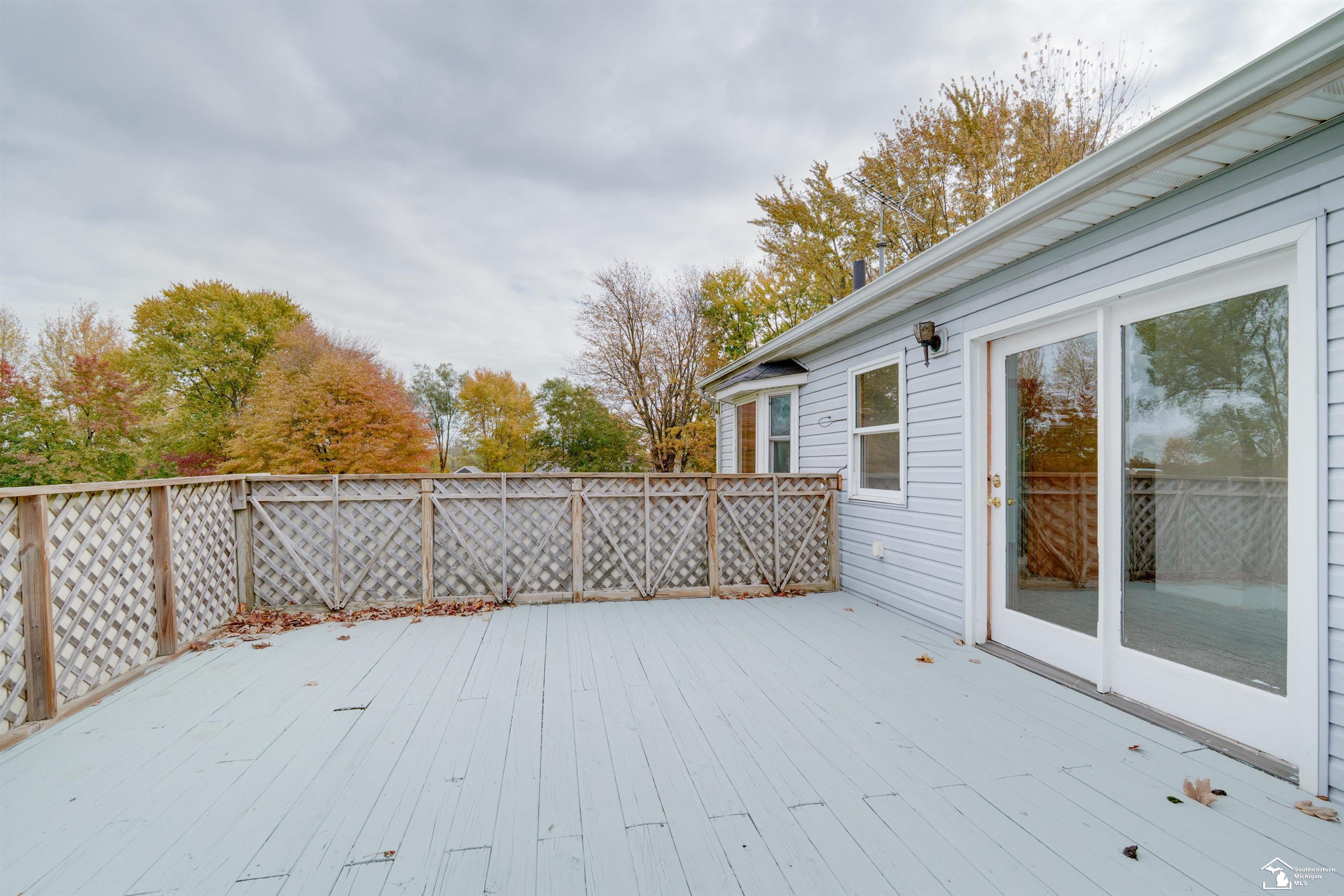 208 East Erie Road Temperance, MI 48182 - Photo 44 of 49 50193369-b0559ef1-3e5a-4181-8e64-c5af5384de97.JPG