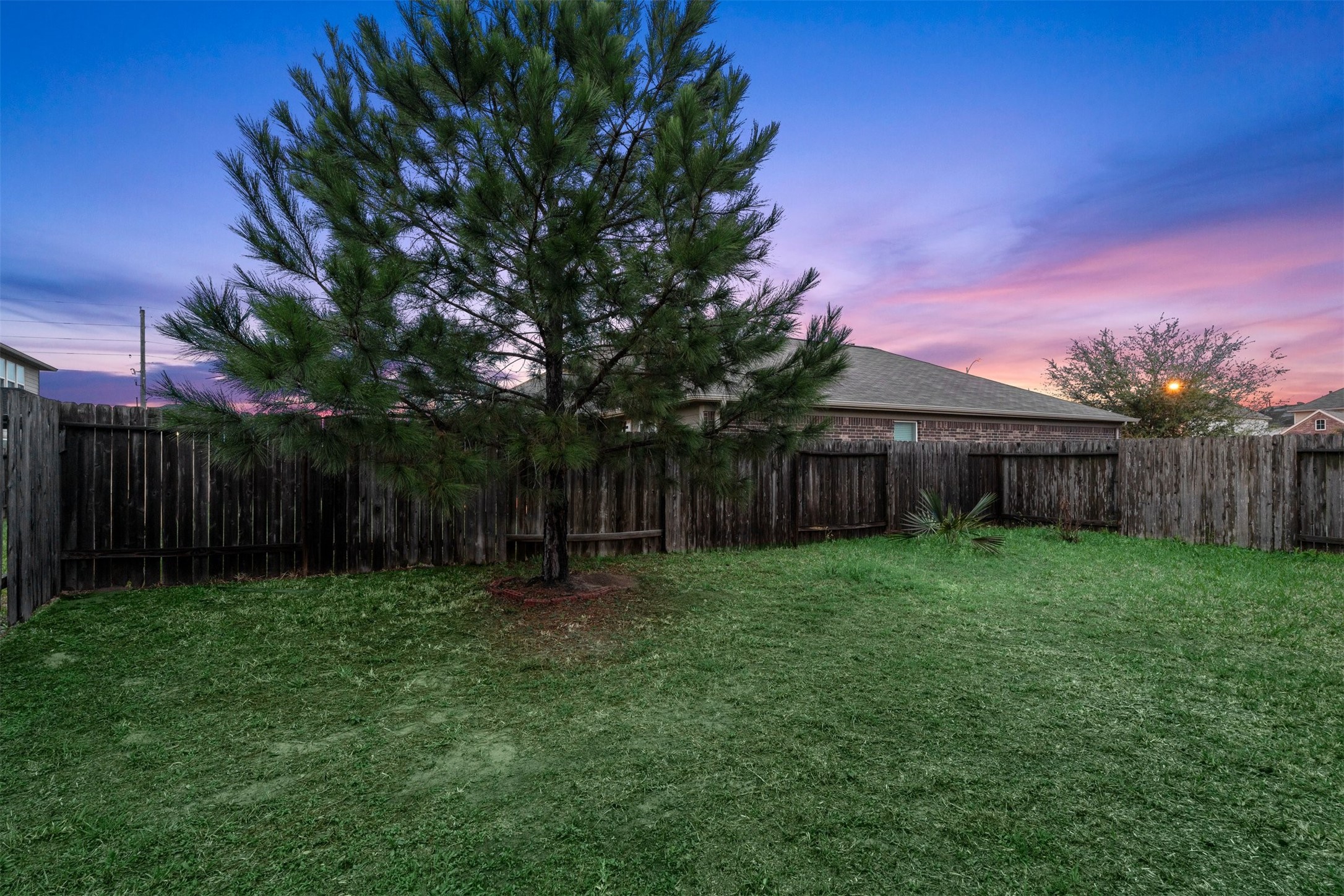 2615 Magnolia Fair Way Spring, TX 77386 - Photo 5 of 22 a backyard of a house