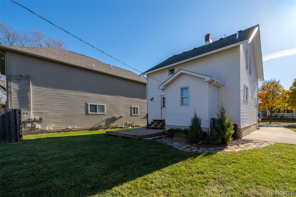 2330 Rosemont Road Berkley, MI 48072 - Photo 24 of 29