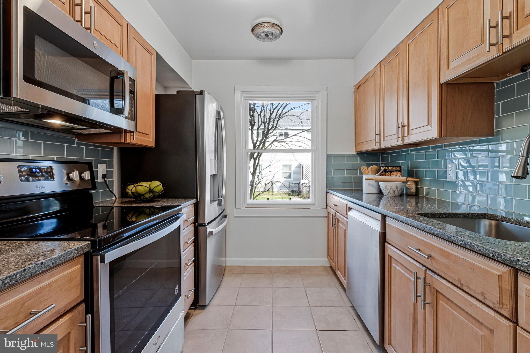 36 Ridge Road Greenbelt, MD 20770 - Photo 14 of 39